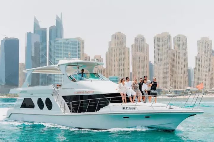 Shared Yacht Ride For Sighting of Dubai Coastline and Palm Island